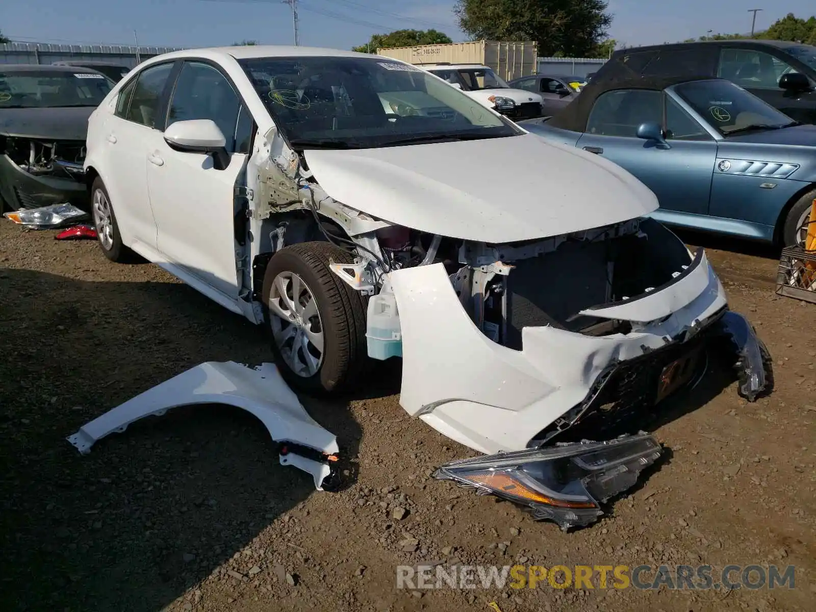 1 Photograph of a damaged car 5YFEPRAE9LP047425 TOYOTA COROLLA 2020