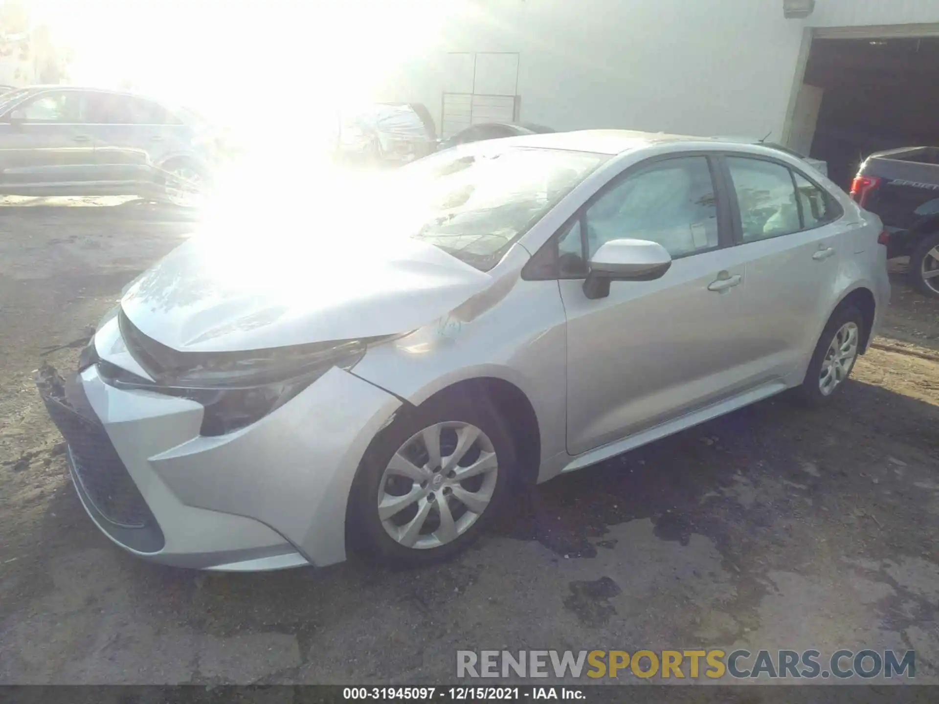 2 Photograph of a damaged car 5YFEPRAE9LP047988 TOYOTA COROLLA 2020