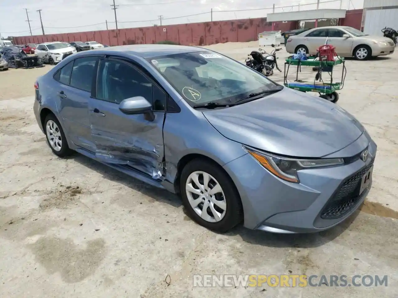 1 Photograph of a damaged car 5YFEPRAE9LP049837 TOYOTA COROLLA 2020