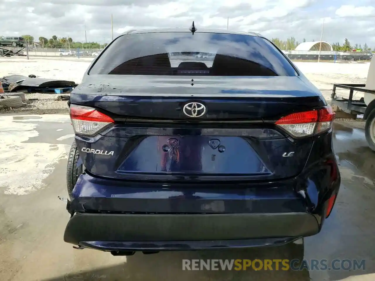 6 Photograph of a damaged car 5YFEPRAE9LP050244 TOYOTA COROLLA 2020