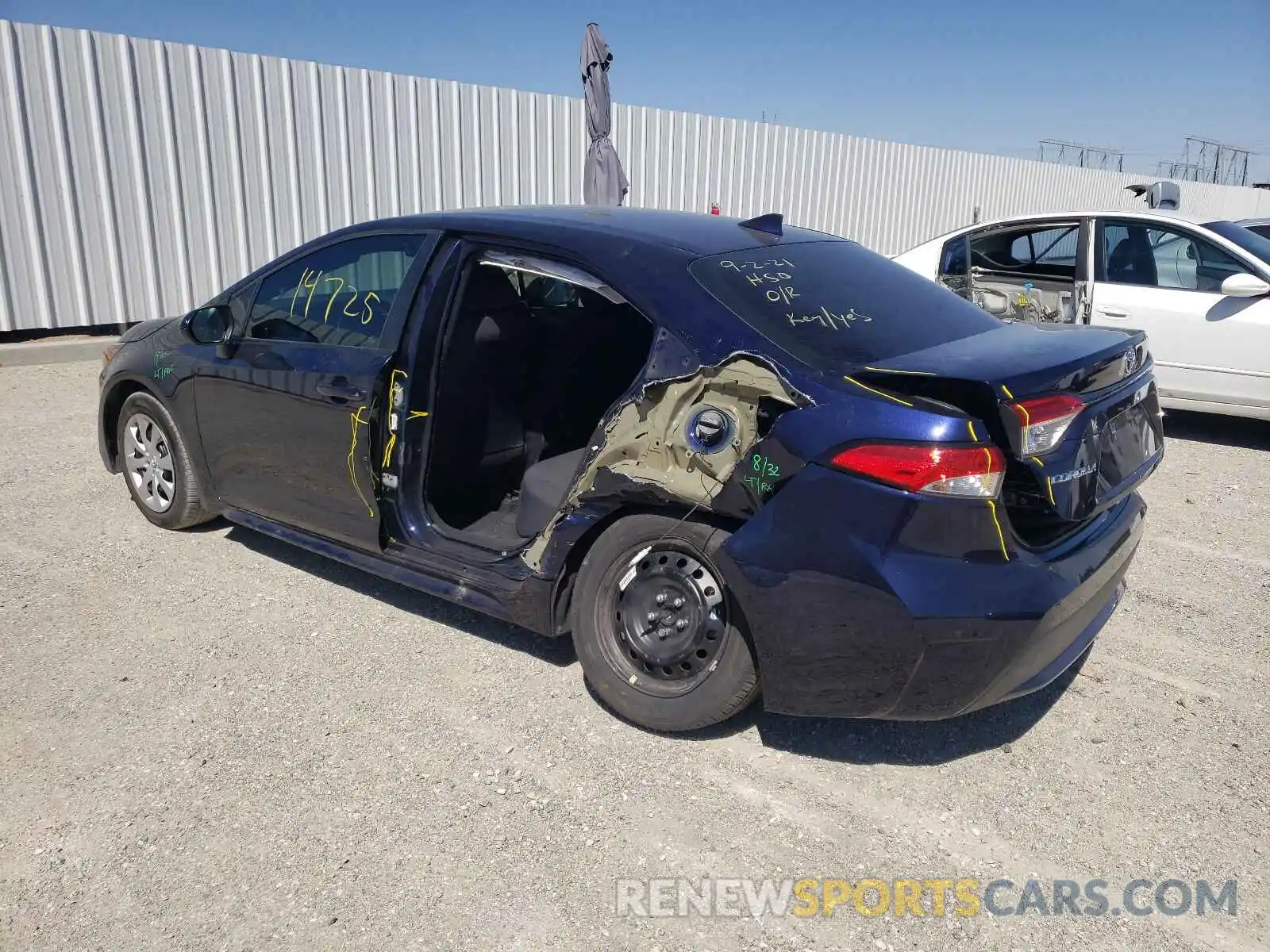 3 Photograph of a damaged car 5YFEPRAE9LP050552 TOYOTA COROLLA 2020