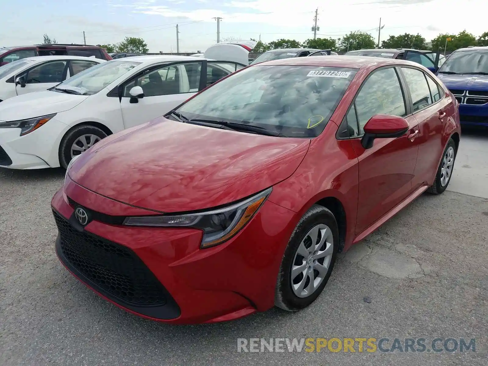 2 Photograph of a damaged car 5YFEPRAE9LP051328 TOYOTA COROLLA 2020