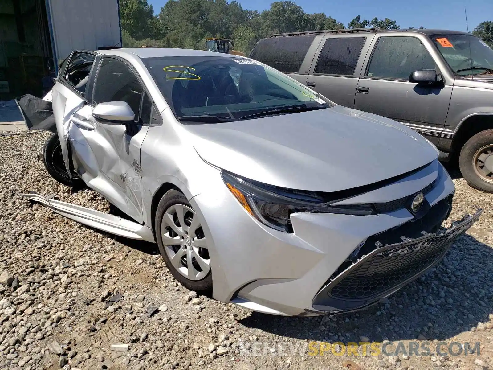 1 Photograph of a damaged car 5YFEPRAE9LP052074 TOYOTA COROLLA 2020