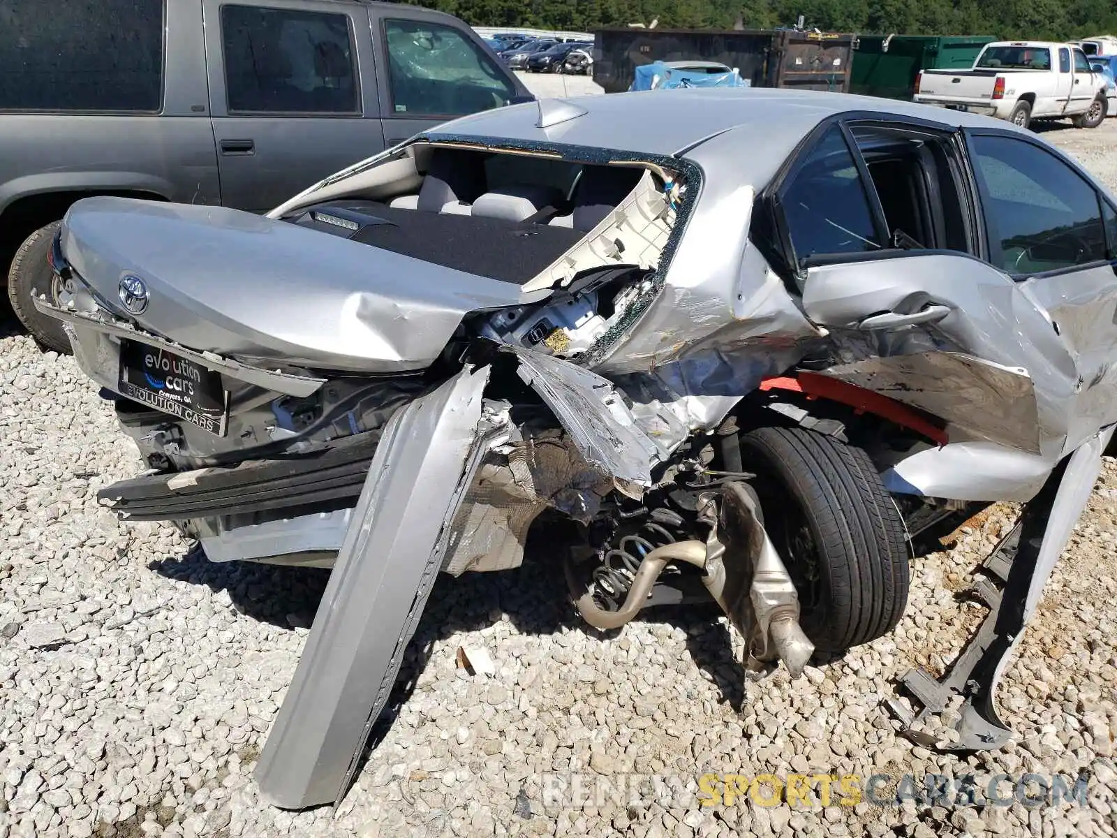 9 Photograph of a damaged car 5YFEPRAE9LP052074 TOYOTA COROLLA 2020