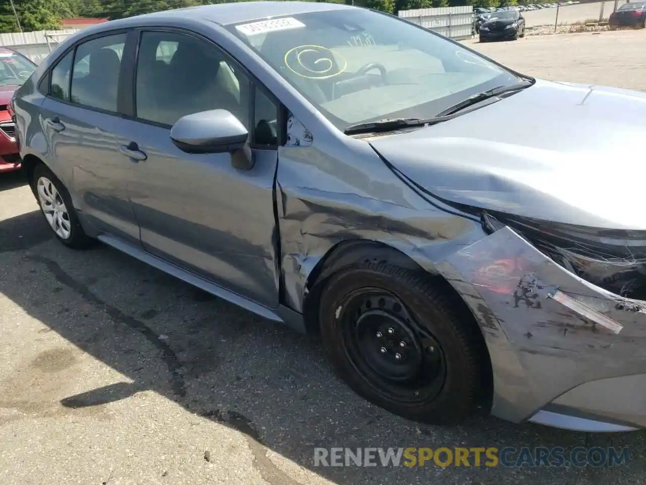 9 Photograph of a damaged car 5YFEPRAE9LP054326 TOYOTA COROLLA 2020