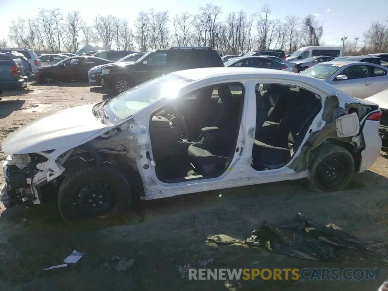 9 Photograph of a damaged car 5YFEPRAE9LP054746 TOYOTA COROLLA 2020