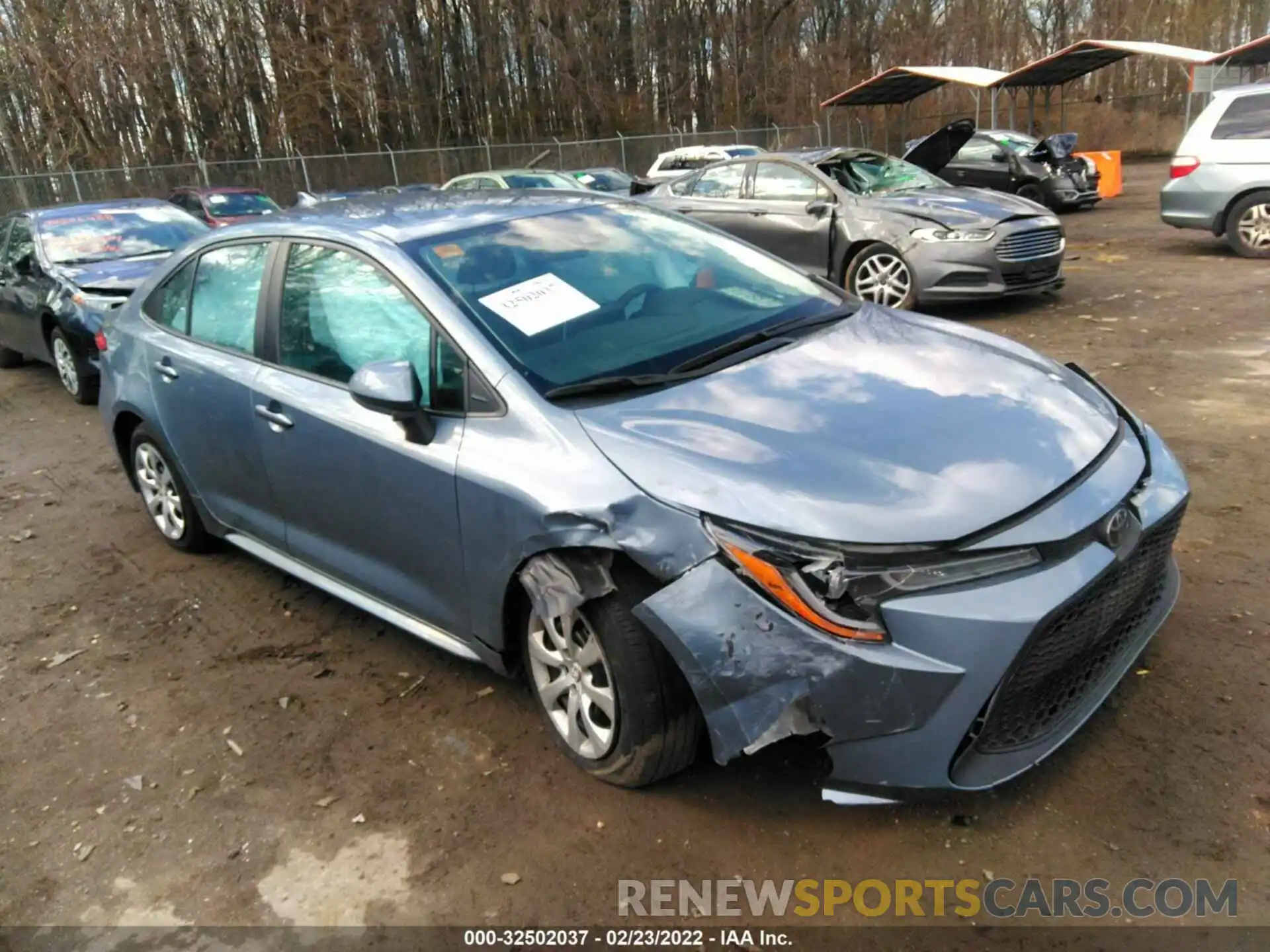 1 Photograph of a damaged car 5YFEPRAE9LP055802 TOYOTA COROLLA 2020