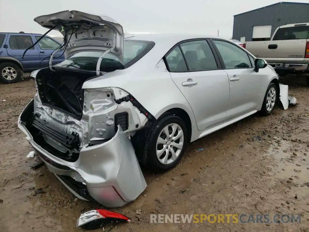 4 Photograph of a damaged car 5YFEPRAE9LP056710 TOYOTA COROLLA 2020