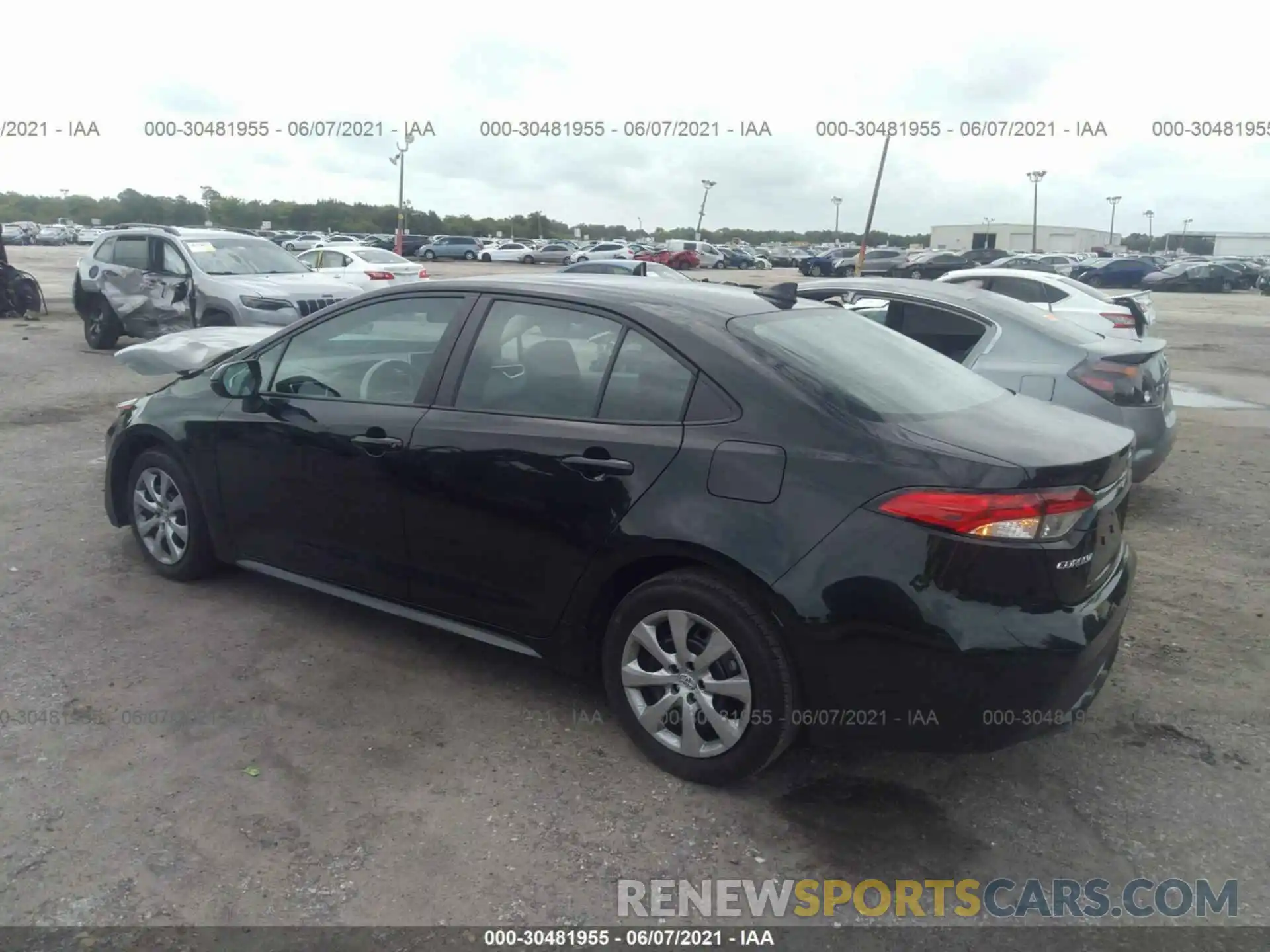 3 Photograph of a damaged car 5YFEPRAE9LP057114 TOYOTA COROLLA 2020