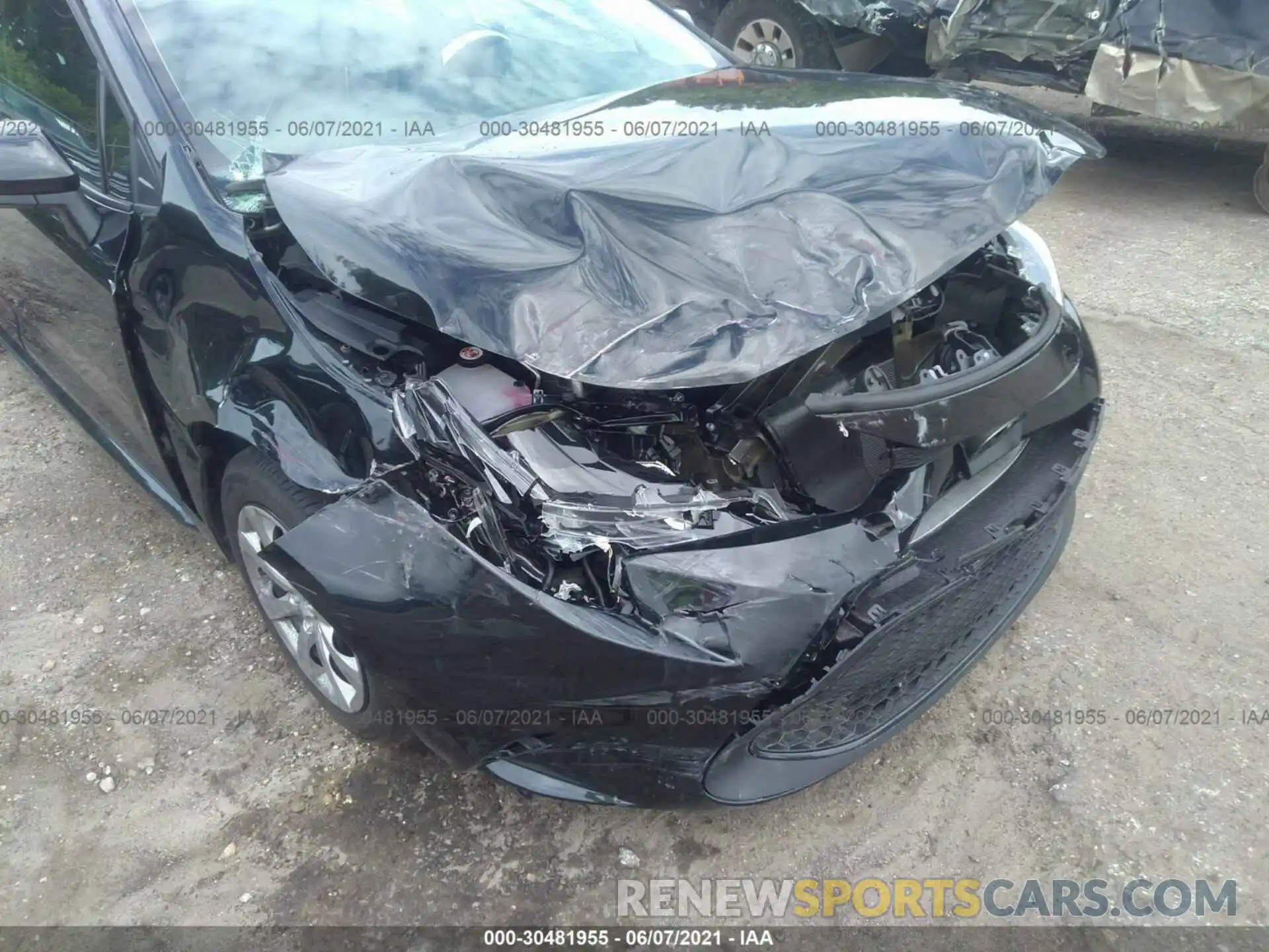 6 Photograph of a damaged car 5YFEPRAE9LP057114 TOYOTA COROLLA 2020