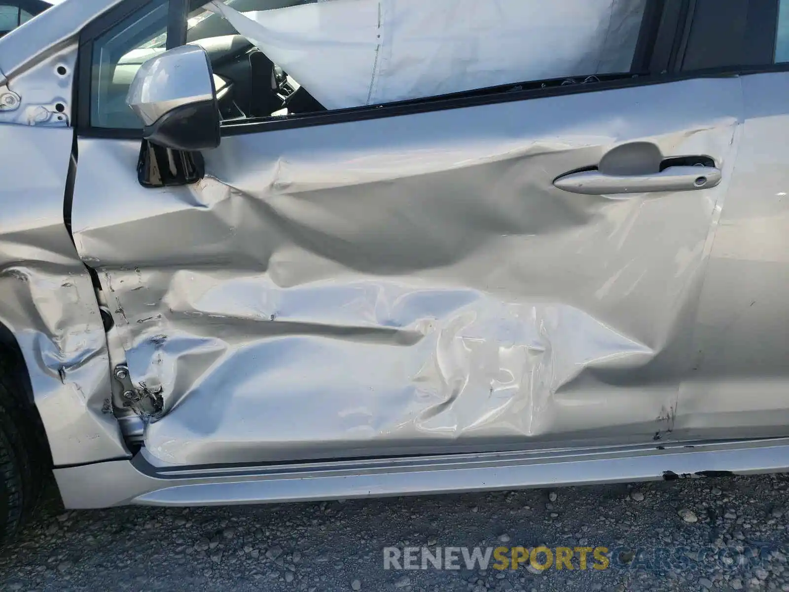 10 Photograph of a damaged car 5YFEPRAE9LP057968 TOYOTA COROLLA 2020