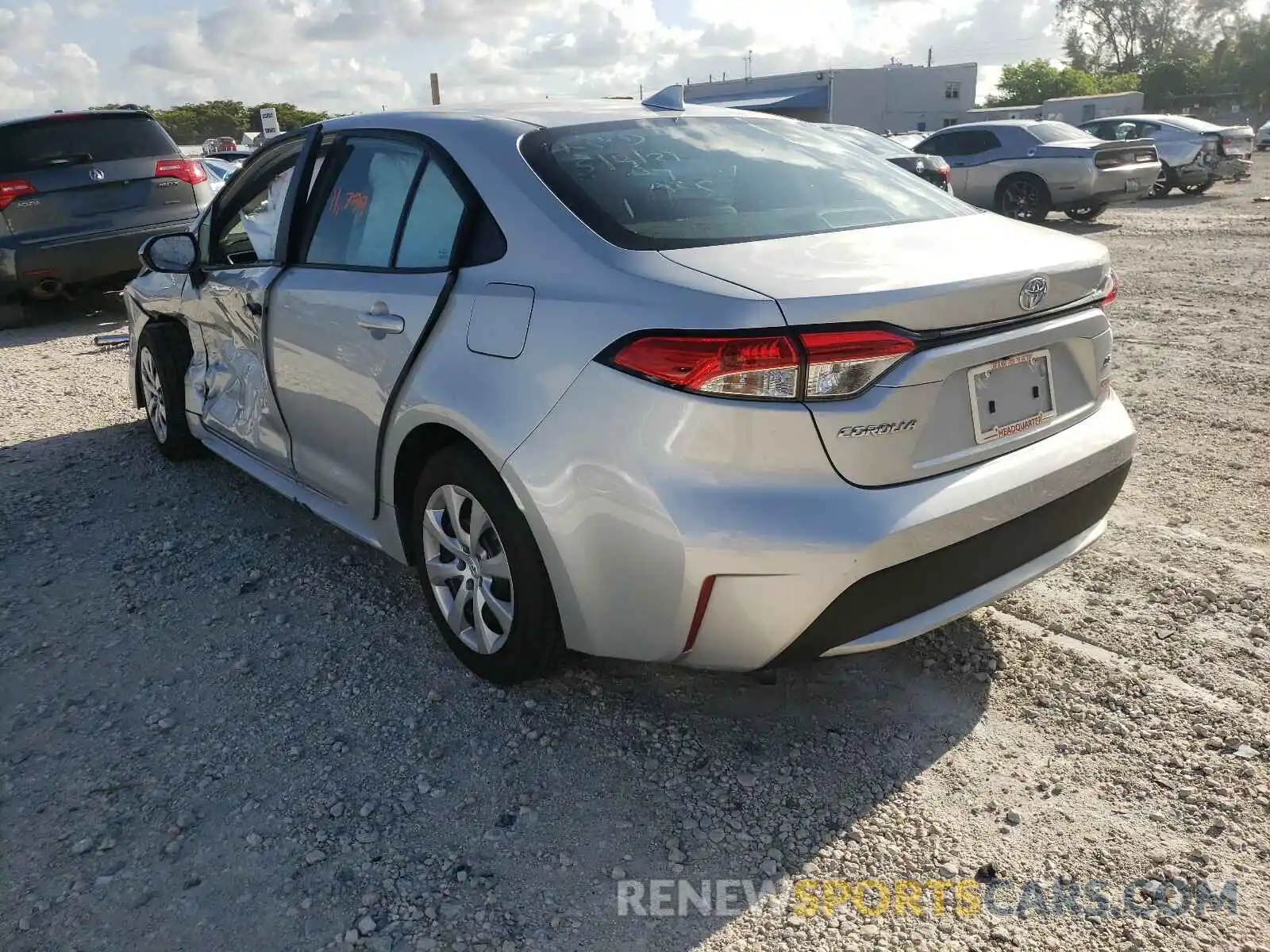 3 Photograph of a damaged car 5YFEPRAE9LP057968 TOYOTA COROLLA 2020