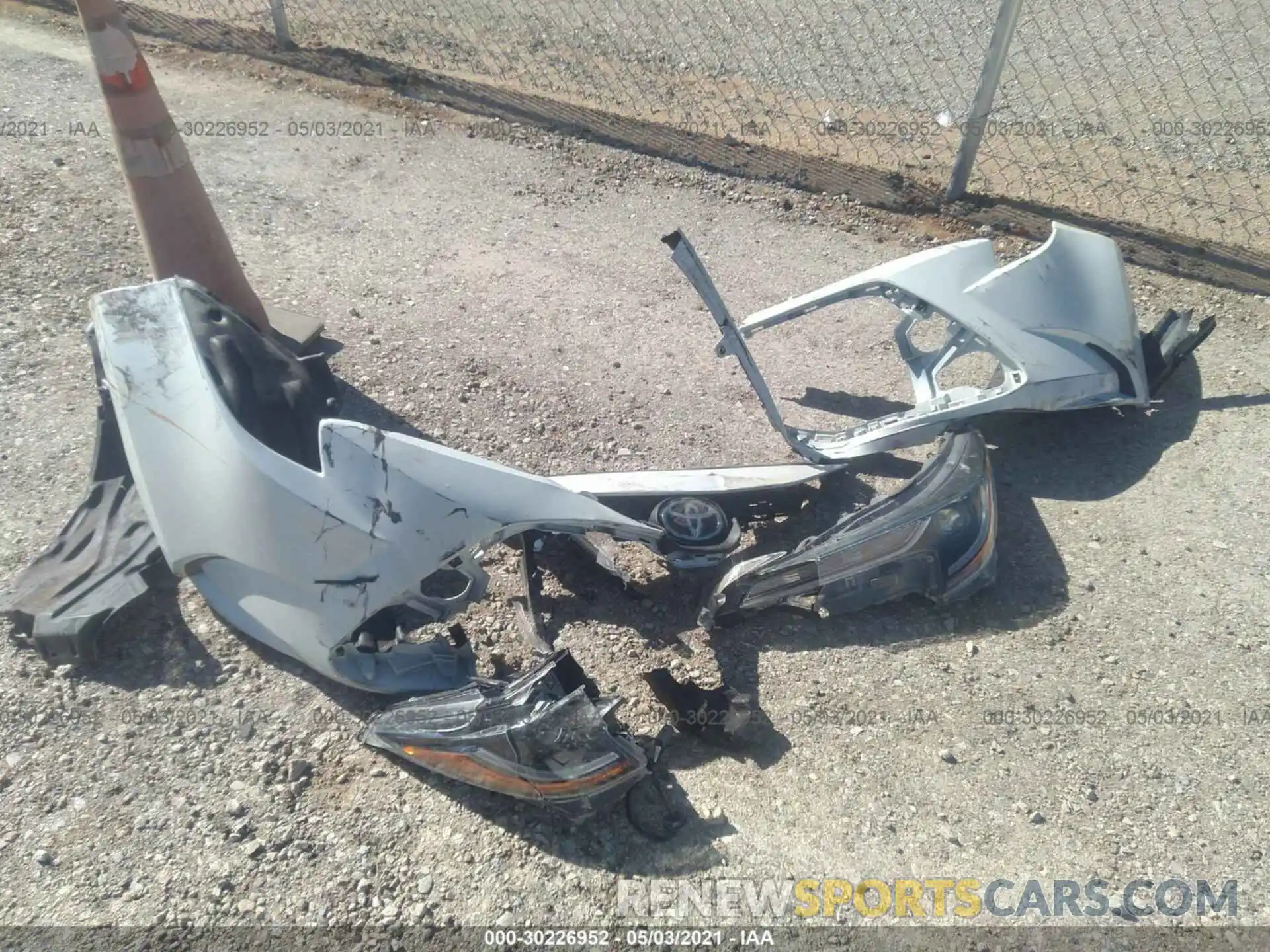 12 Photograph of a damaged car 5YFEPRAE9LP058103 TOYOTA COROLLA 2020