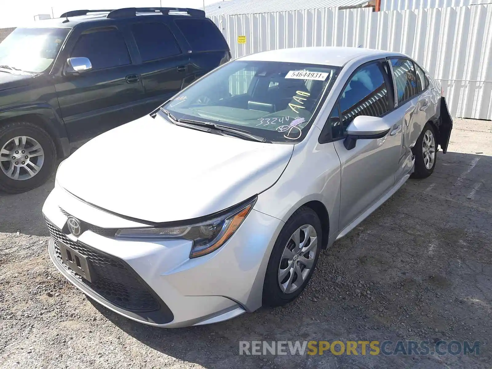 2 Photograph of a damaged car 5YFEPRAE9LP058182 TOYOTA COROLLA 2020