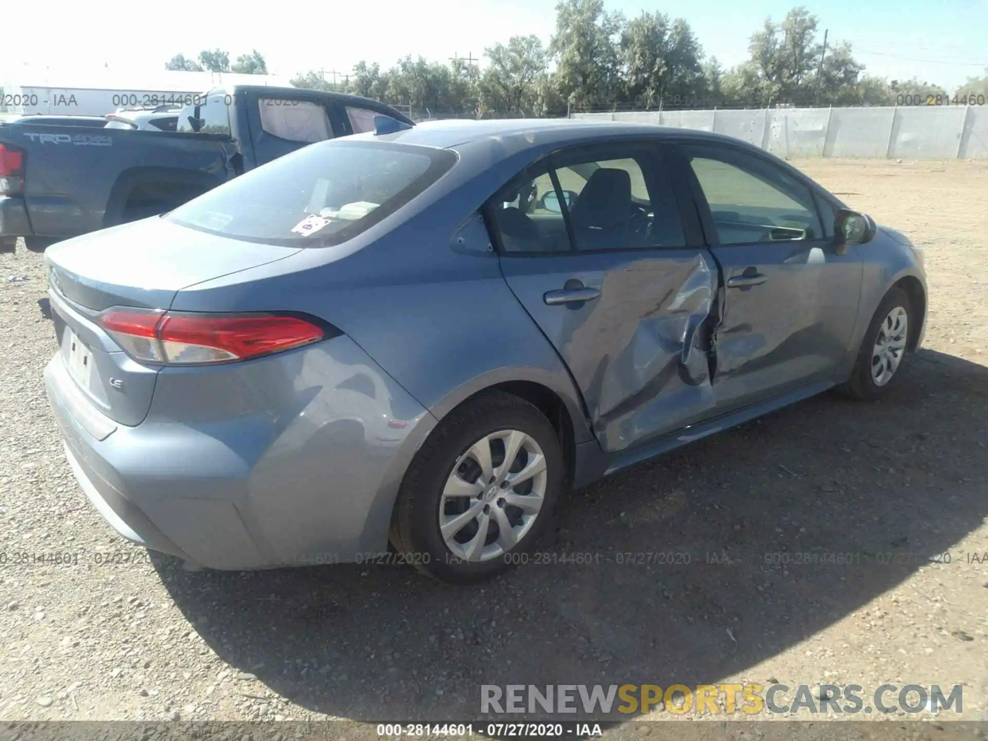 4 Photograph of a damaged car 5YFEPRAE9LP058733 TOYOTA COROLLA 2020