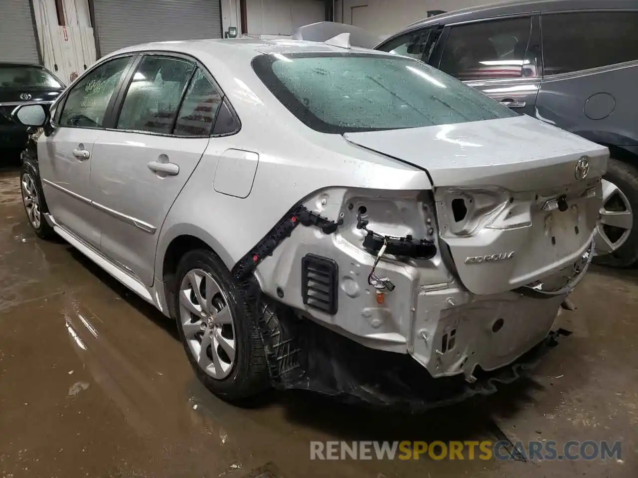 3 Photograph of a damaged car 5YFEPRAE9LP058750 TOYOTA COROLLA 2020