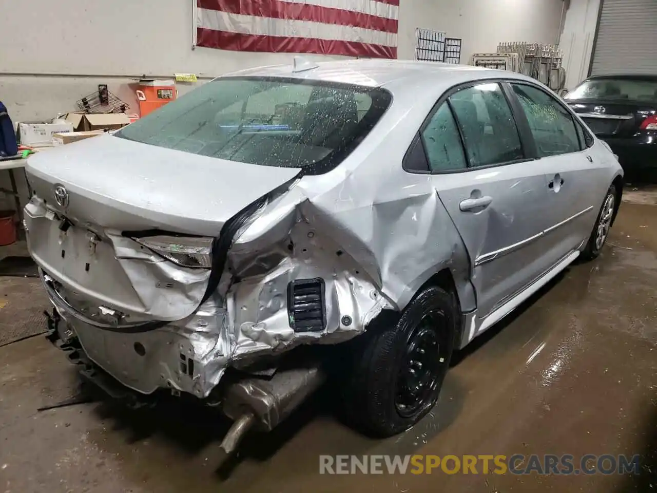 4 Photograph of a damaged car 5YFEPRAE9LP058750 TOYOTA COROLLA 2020