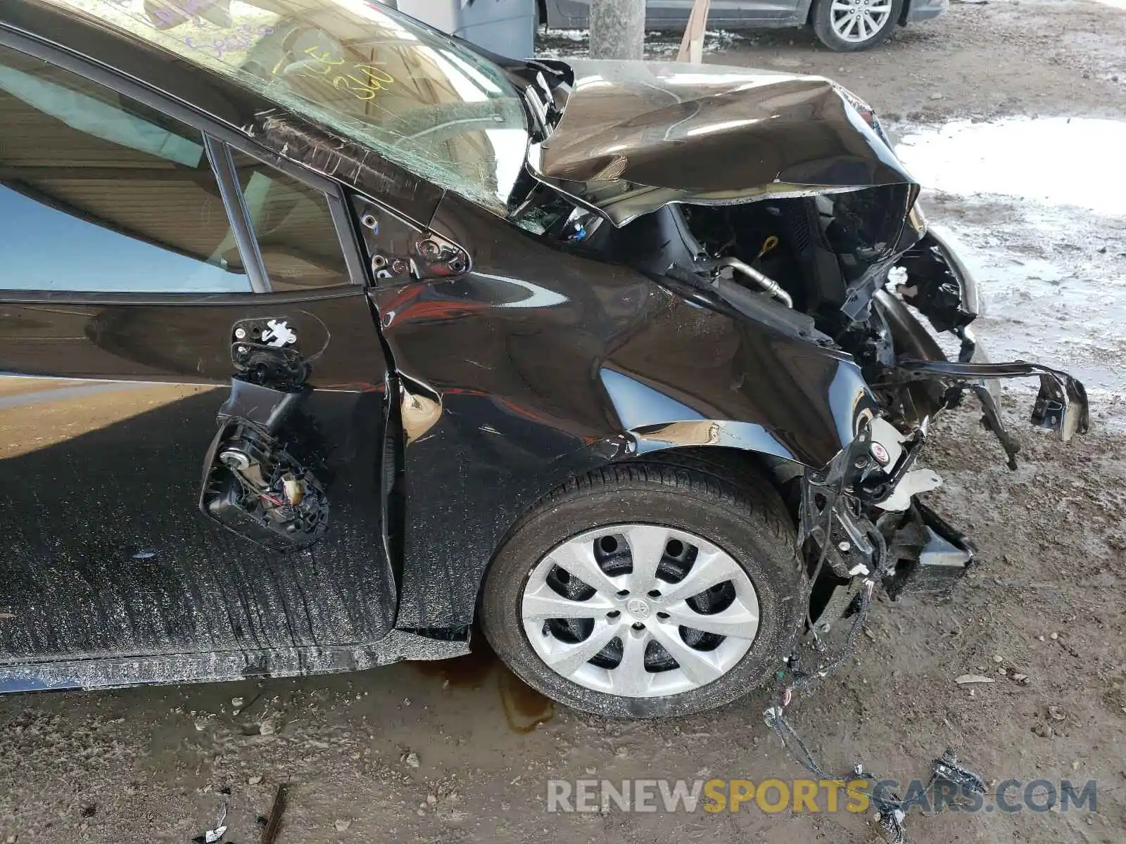 9 Photograph of a damaged car 5YFEPRAE9LP059008 TOYOTA COROLLA 2020