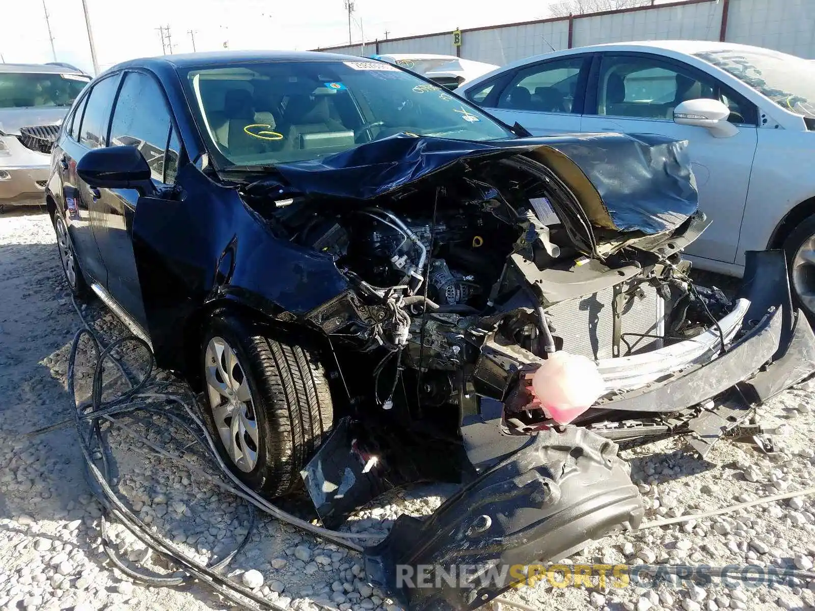 1 Photograph of a damaged car 5YFEPRAE9LP059316 TOYOTA COROLLA 2020