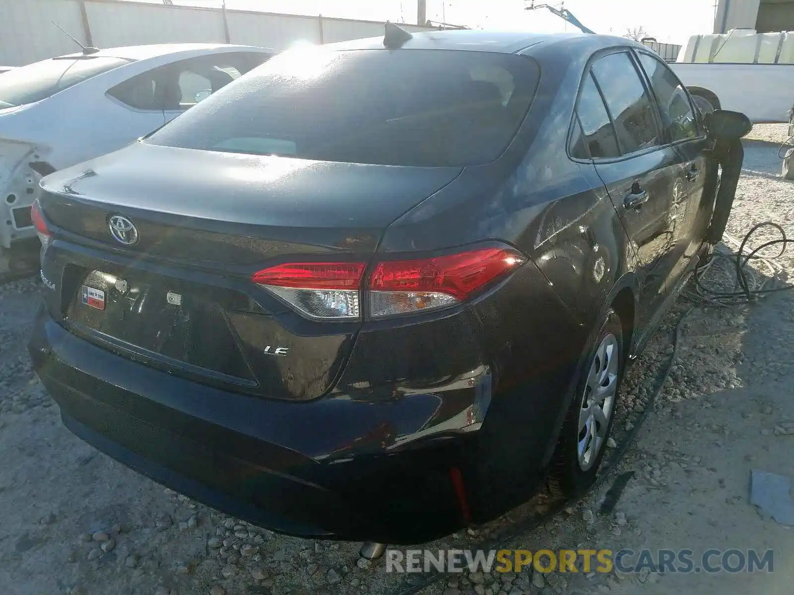 4 Photograph of a damaged car 5YFEPRAE9LP059316 TOYOTA COROLLA 2020