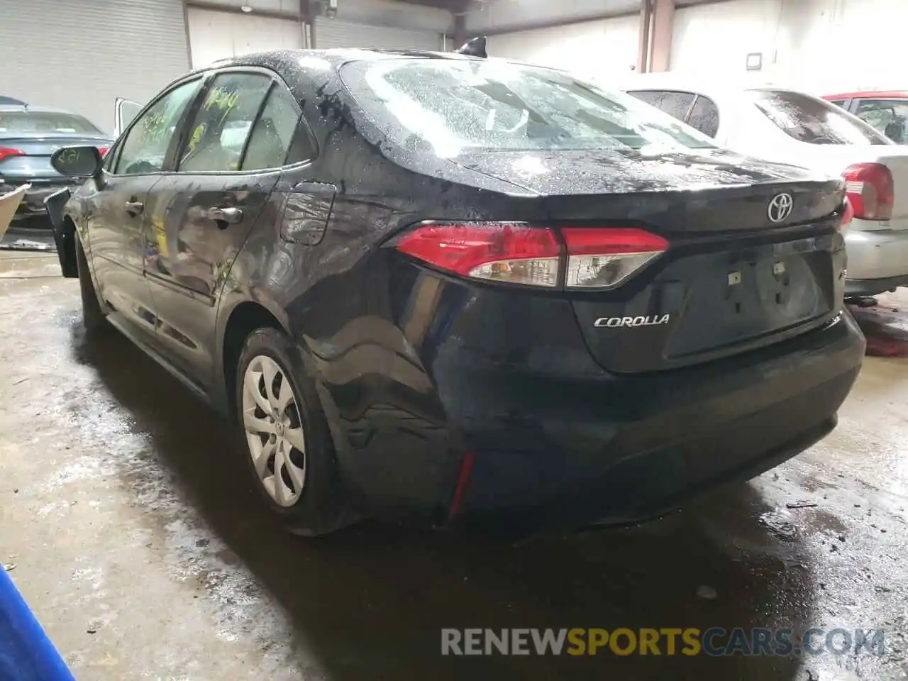 3 Photograph of a damaged car 5YFEPRAE9LP059333 TOYOTA COROLLA 2020