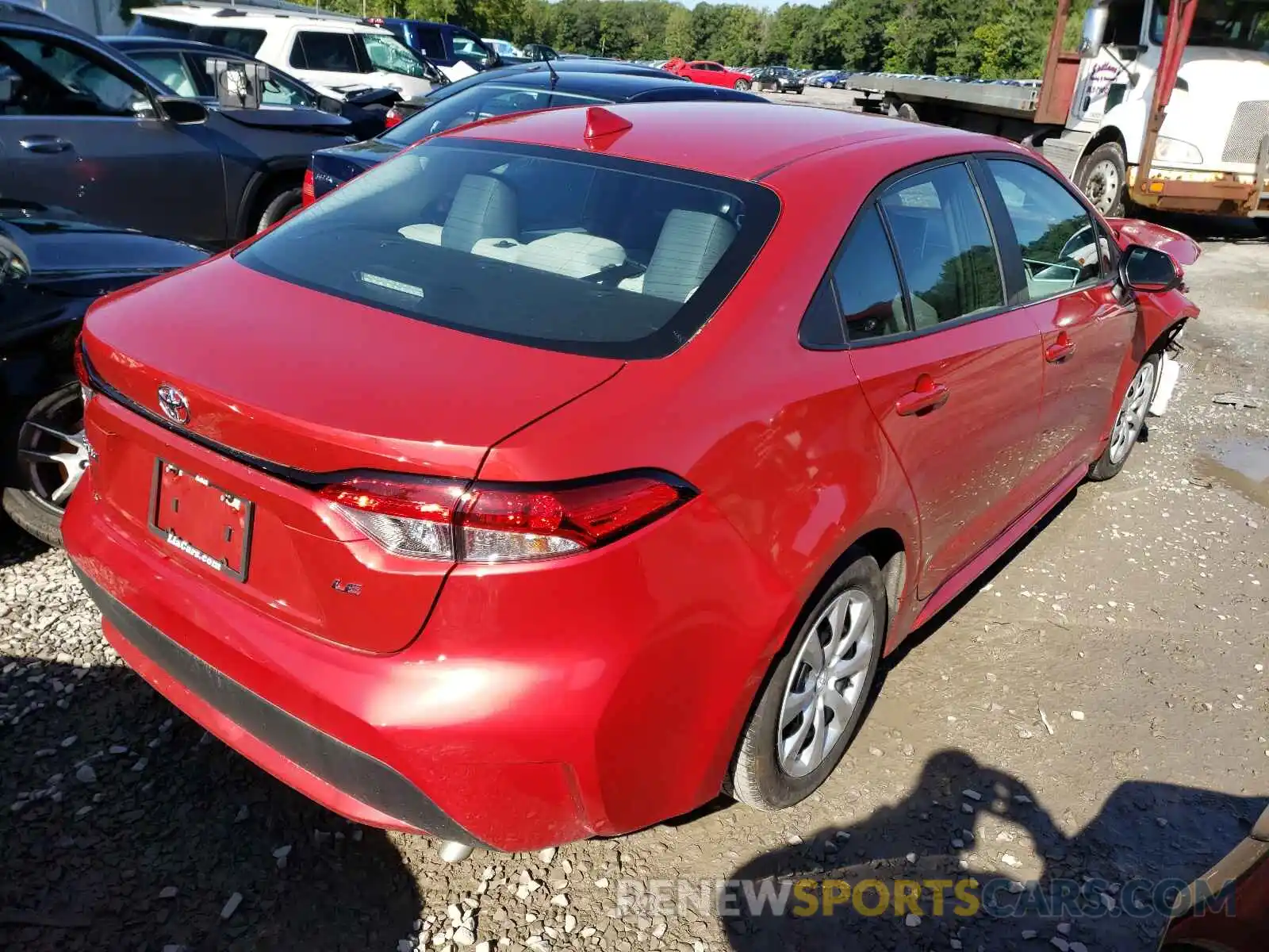 4 Photograph of a damaged car 5YFEPRAE9LP060482 TOYOTA COROLLA 2020