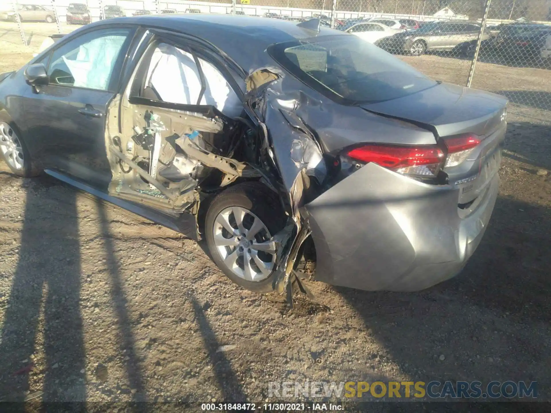 6 Photograph of a damaged car 5YFEPRAE9LP060675 TOYOTA COROLLA 2020