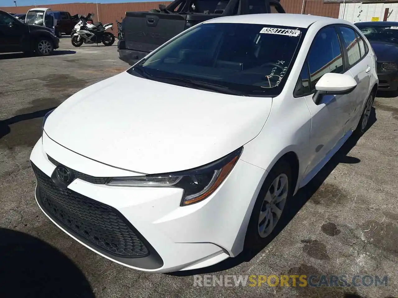 2 Photograph of a damaged car 5YFEPRAE9LP061034 TOYOTA COROLLA 2020