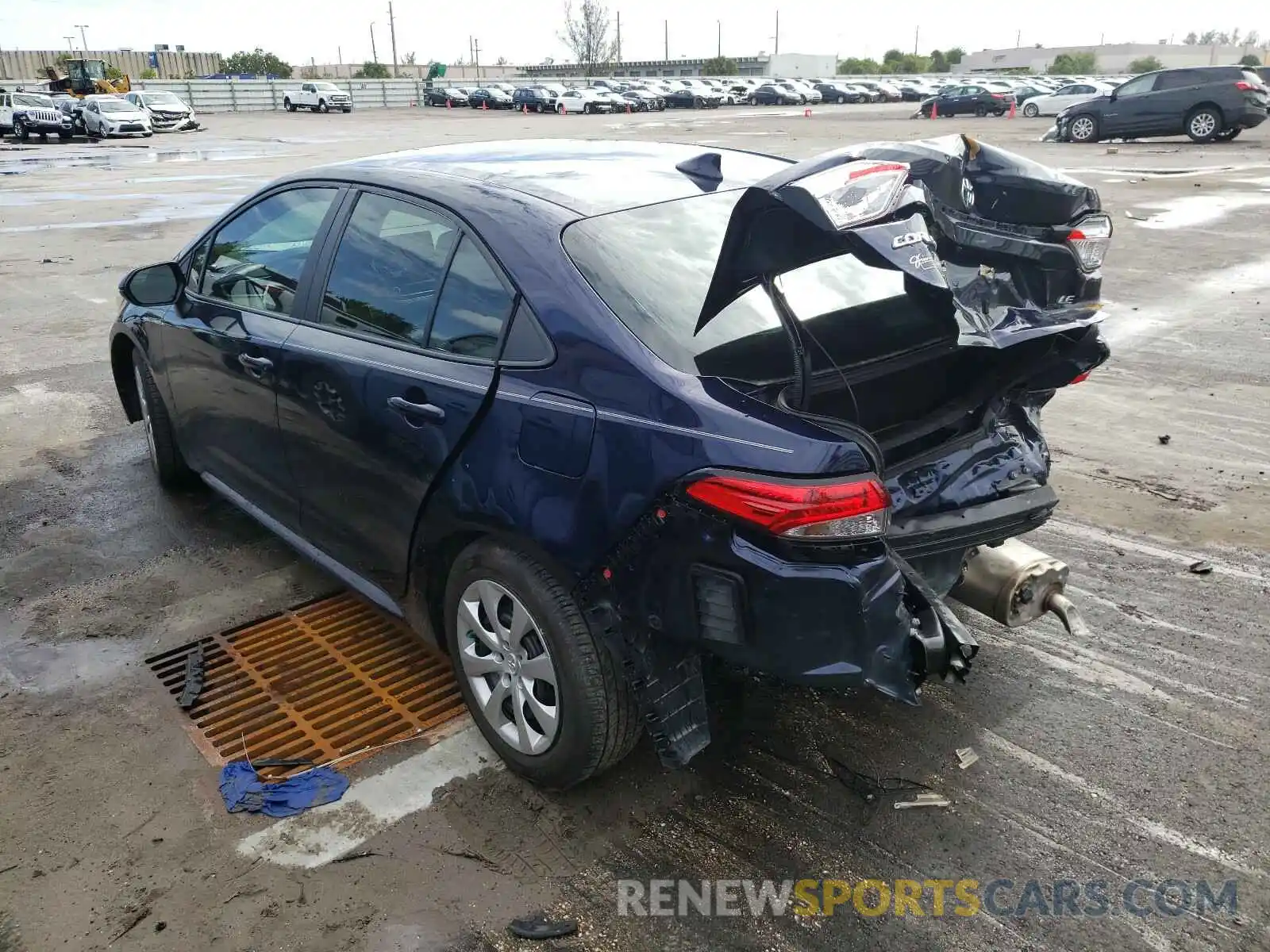 3 Photograph of a damaged car 5YFEPRAE9LP061373 TOYOTA COROLLA 2020