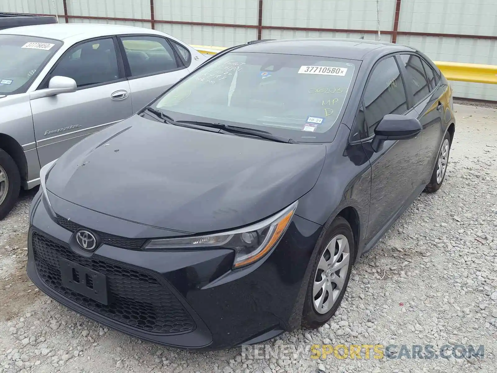 2 Photograph of a damaged car 5YFEPRAE9LP062037 TOYOTA COROLLA 2020