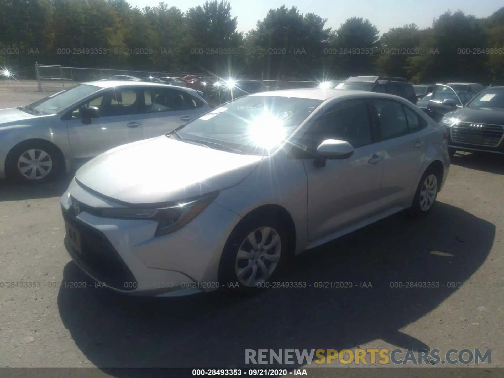 2 Photograph of a damaged car 5YFEPRAE9LP063317 TOYOTA COROLLA 2020