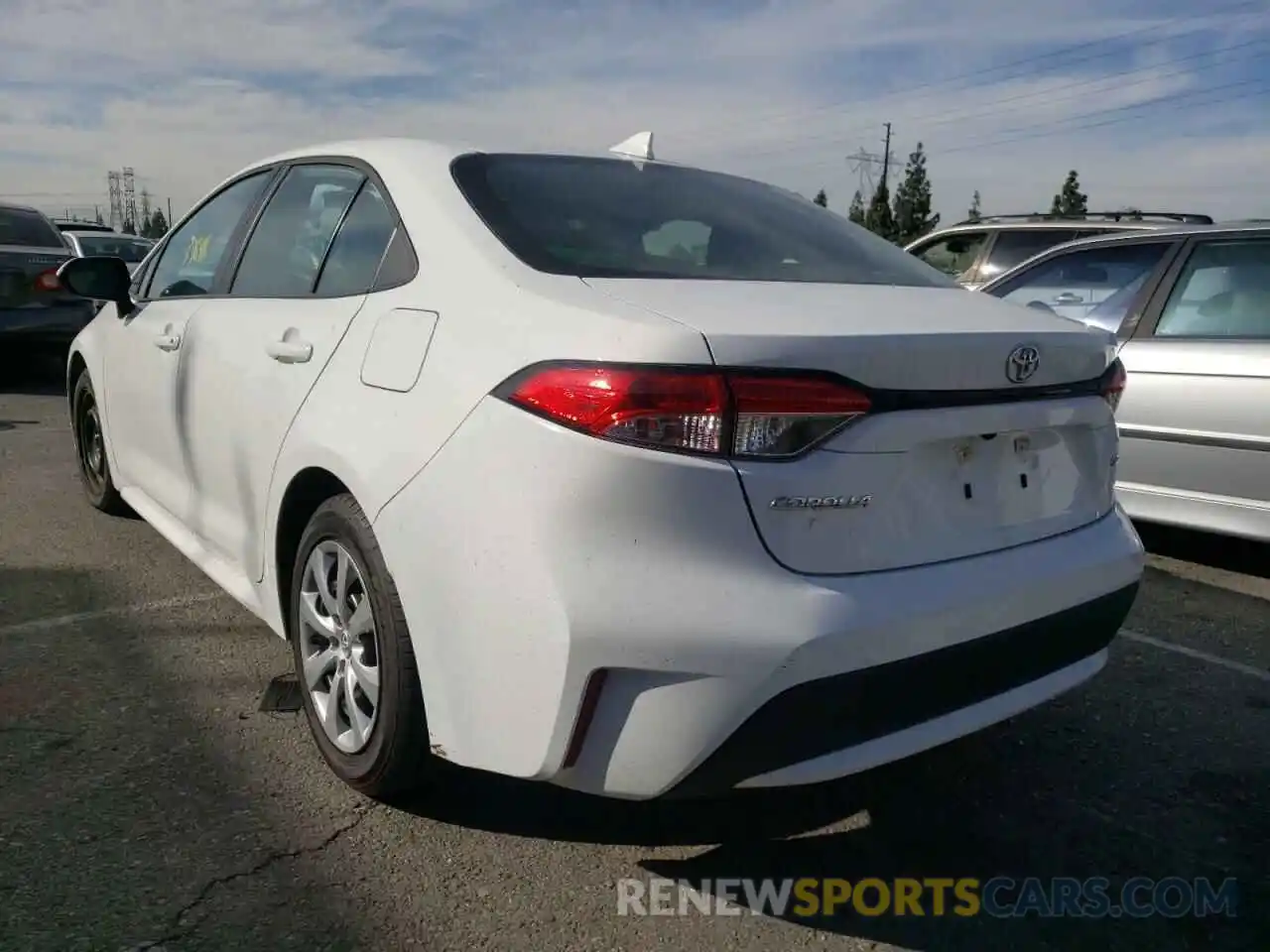 3 Photograph of a damaged car 5YFEPRAE9LP063379 TOYOTA COROLLA 2020