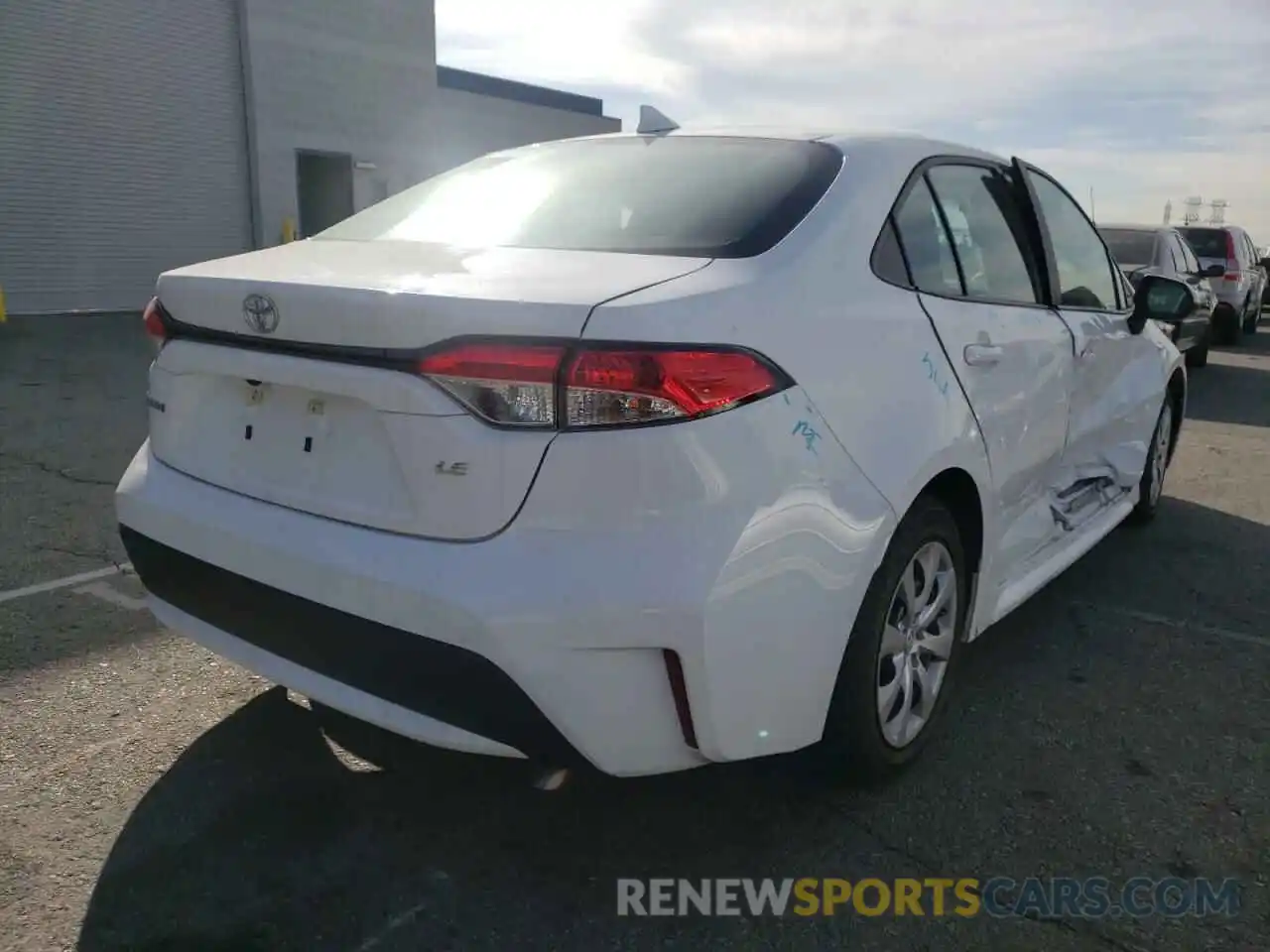 4 Photograph of a damaged car 5YFEPRAE9LP063379 TOYOTA COROLLA 2020