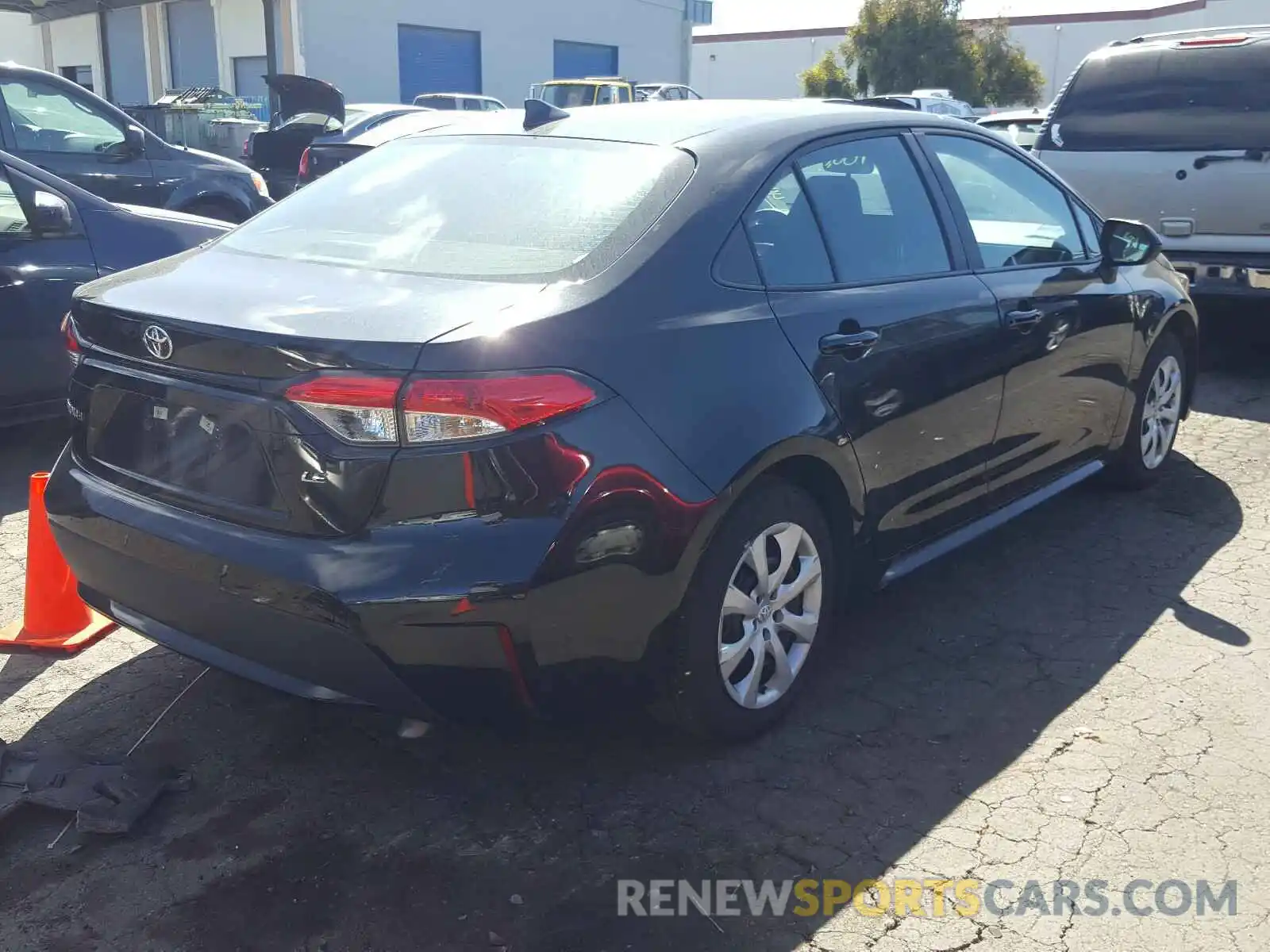 4 Photograph of a damaged car 5YFEPRAE9LP063432 TOYOTA COROLLA 2020