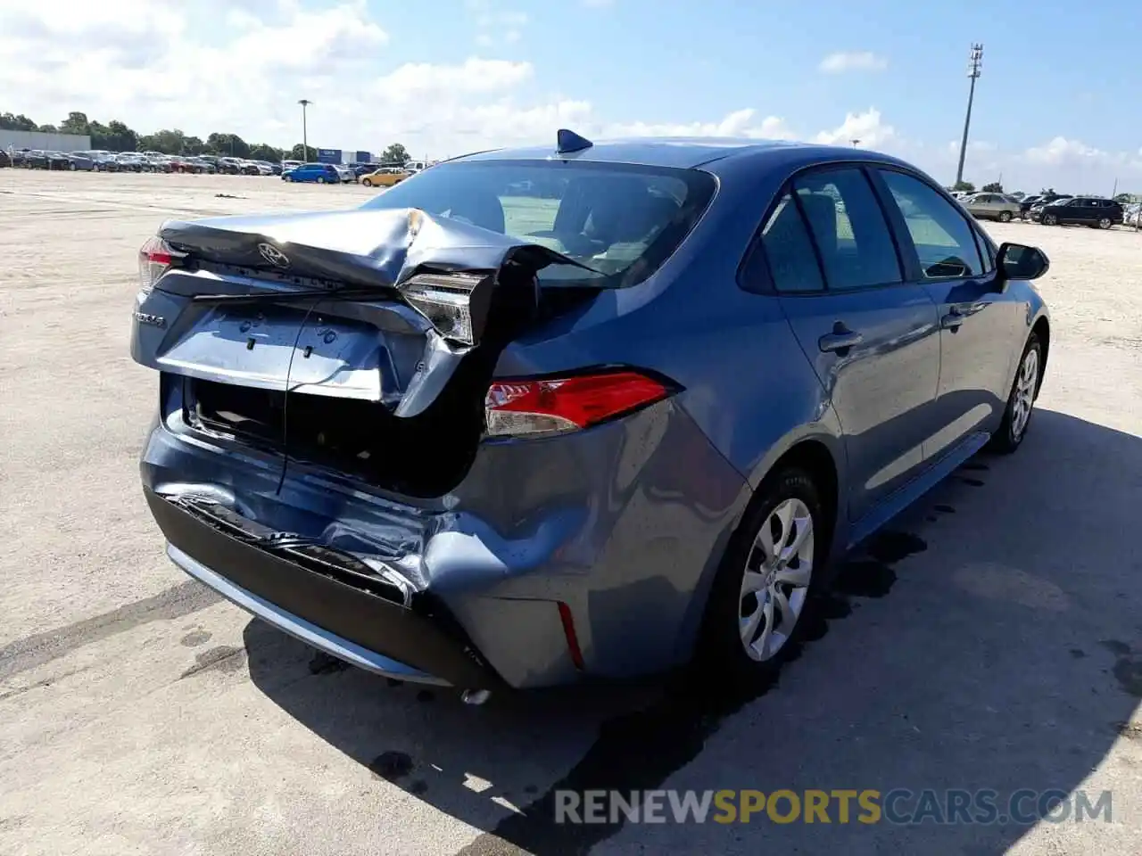 4 Photograph of a damaged car 5YFEPRAE9LP064984 TOYOTA COROLLA 2020