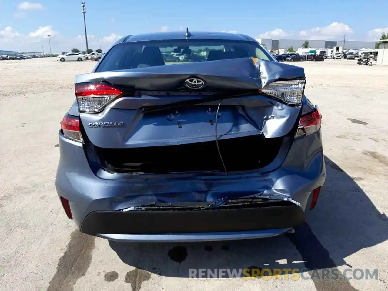 9 Photograph of a damaged car 5YFEPRAE9LP064984 TOYOTA COROLLA 2020