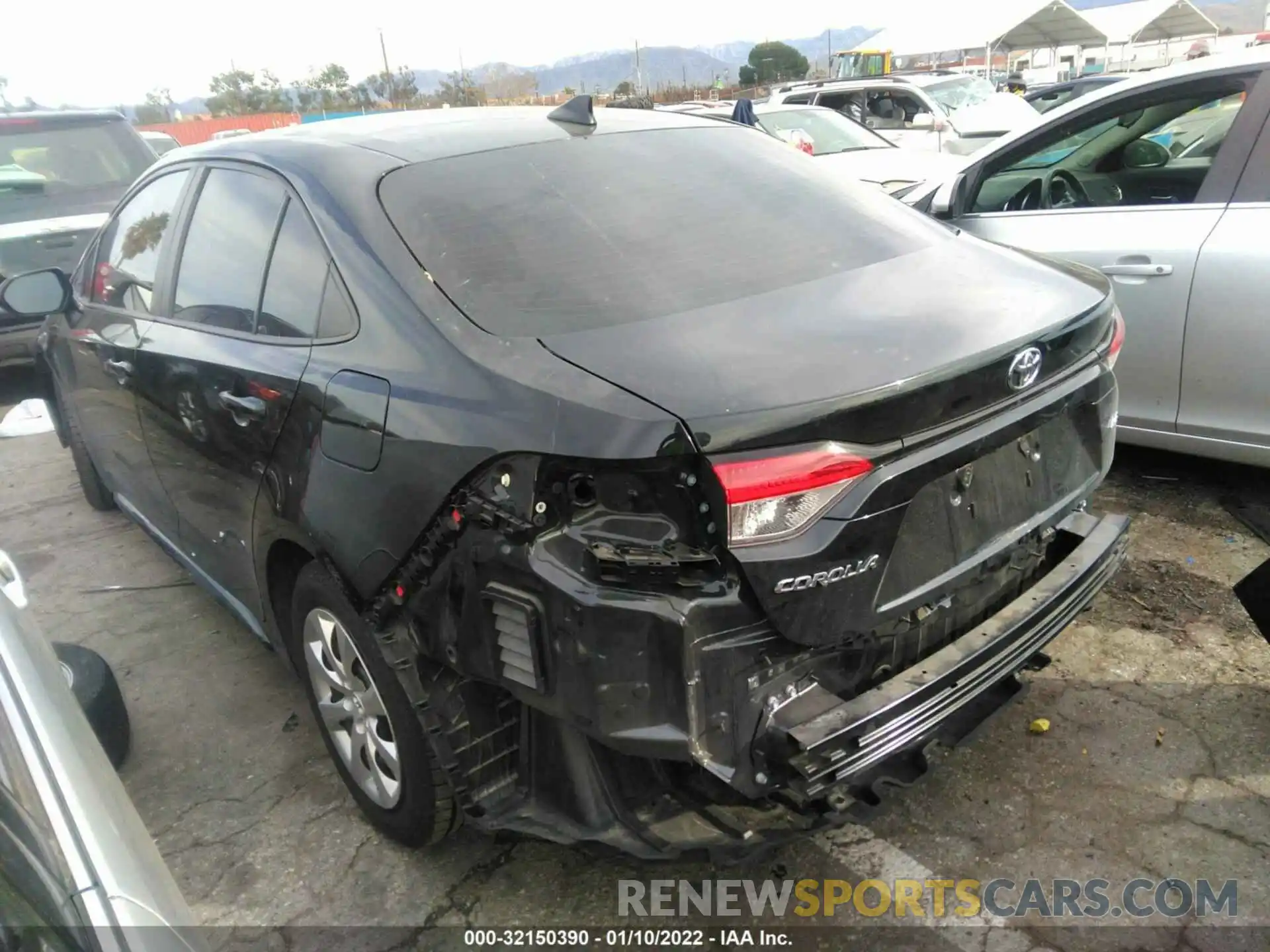 3 Photograph of a damaged car 5YFEPRAE9LP065147 TOYOTA COROLLA 2020