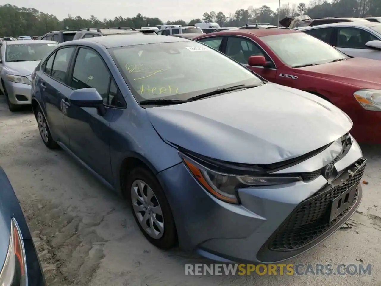 1 Photograph of a damaged car 5YFEPRAE9LP065858 TOYOTA COROLLA 2020