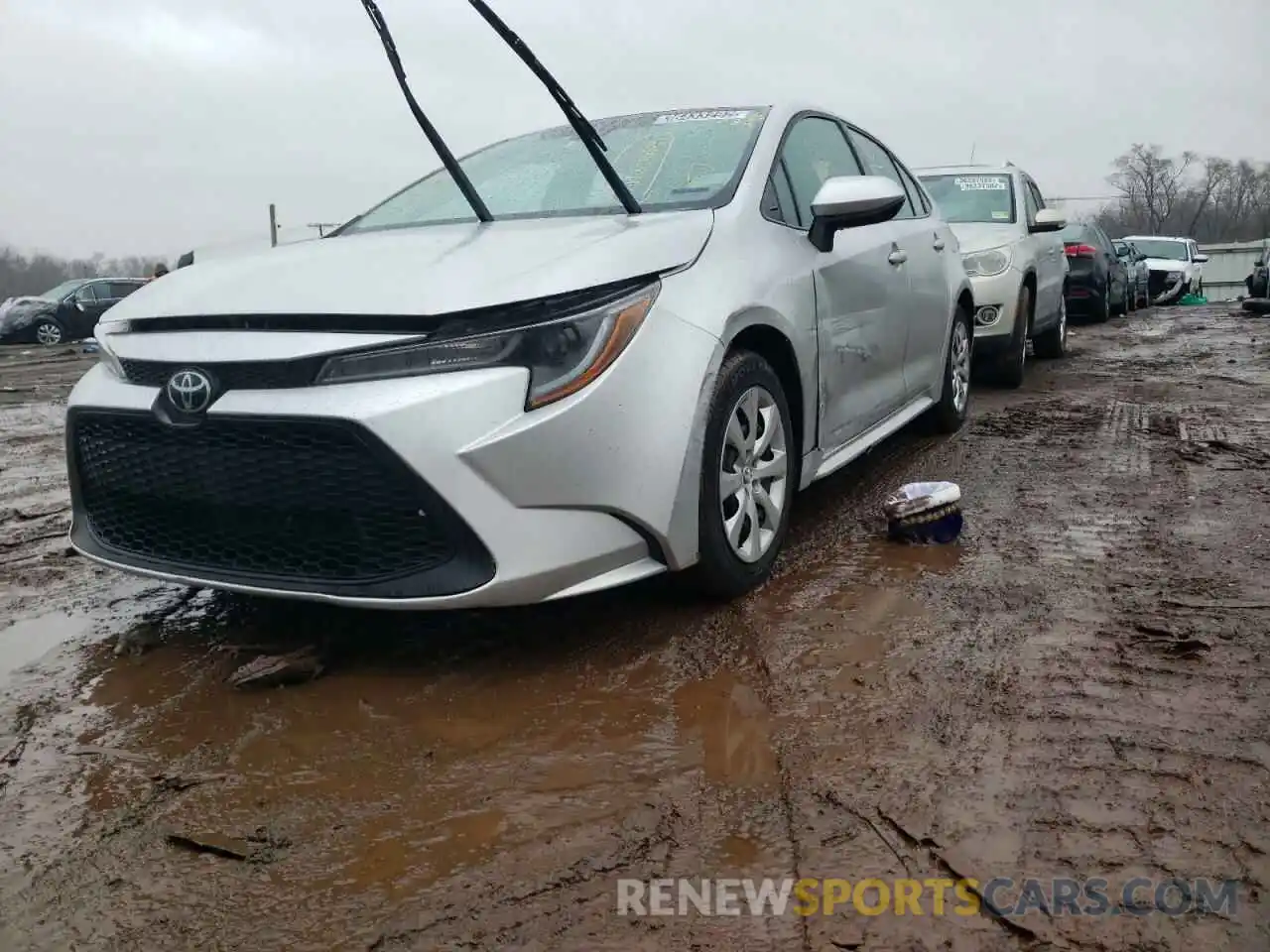 2 Photograph of a damaged car 5YFEPRAE9LP065990 TOYOTA COROLLA 2020