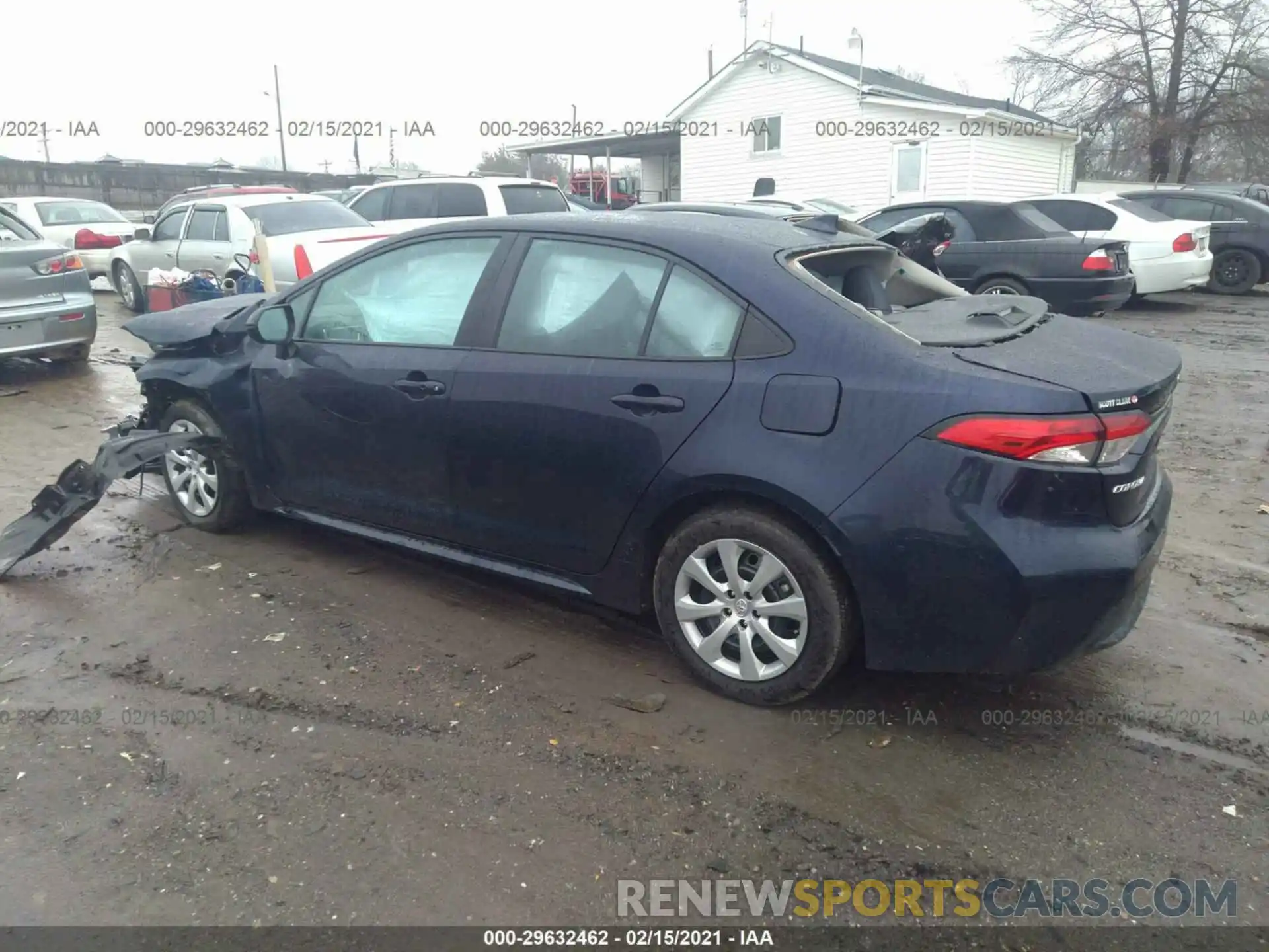 3 Photograph of a damaged car 5YFEPRAE9LP066332 TOYOTA COROLLA 2020