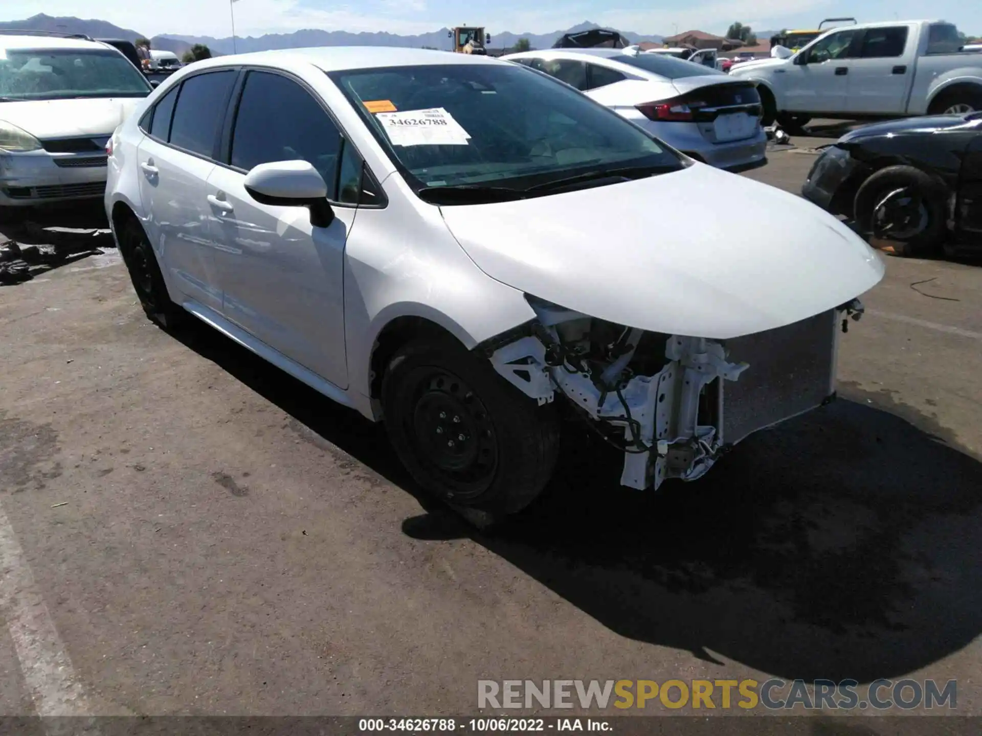 1 Photograph of a damaged car 5YFEPRAE9LP066461 TOYOTA COROLLA 2020