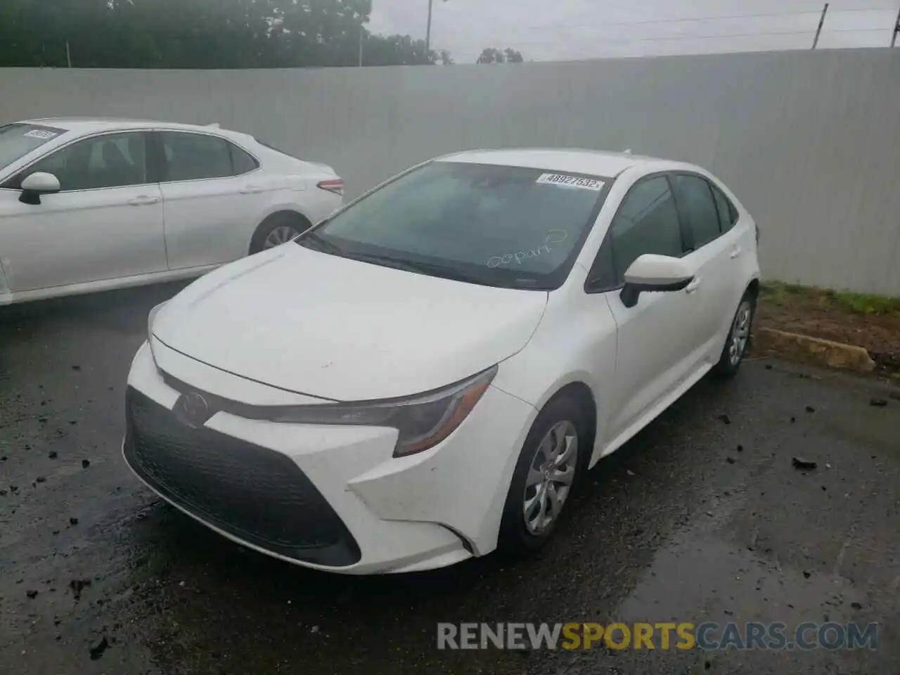 2 Photograph of a damaged car 5YFEPRAE9LP066475 TOYOTA COROLLA 2020