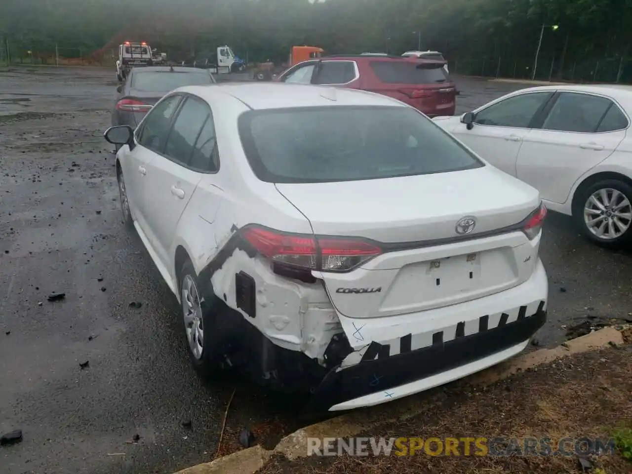 3 Photograph of a damaged car 5YFEPRAE9LP066475 TOYOTA COROLLA 2020