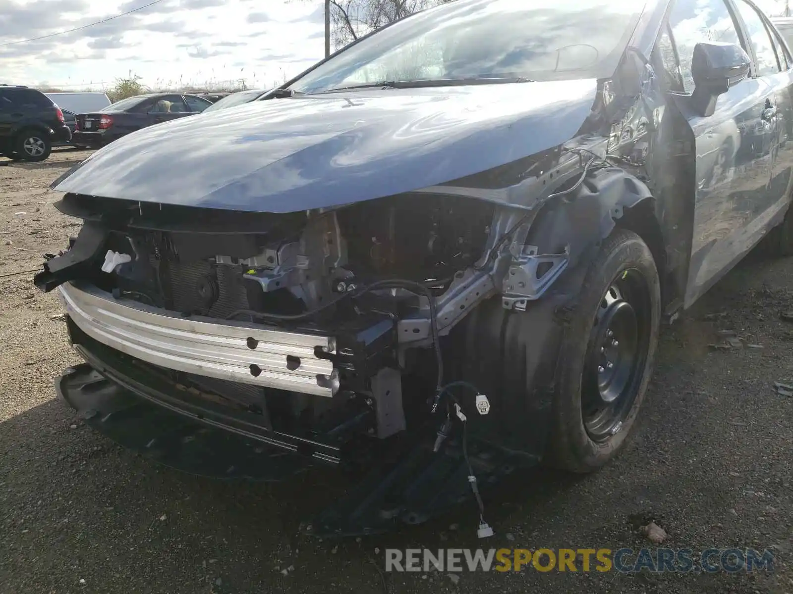 9 Photograph of a damaged car 5YFEPRAE9LP068484 TOYOTA COROLLA 2020