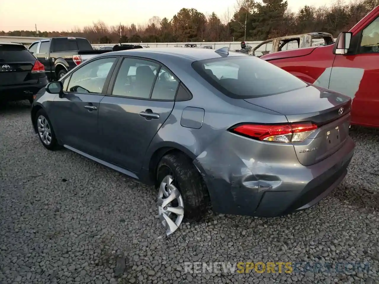 3 Photograph of a damaged car 5YFEPRAE9LP068792 TOYOTA COROLLA 2020