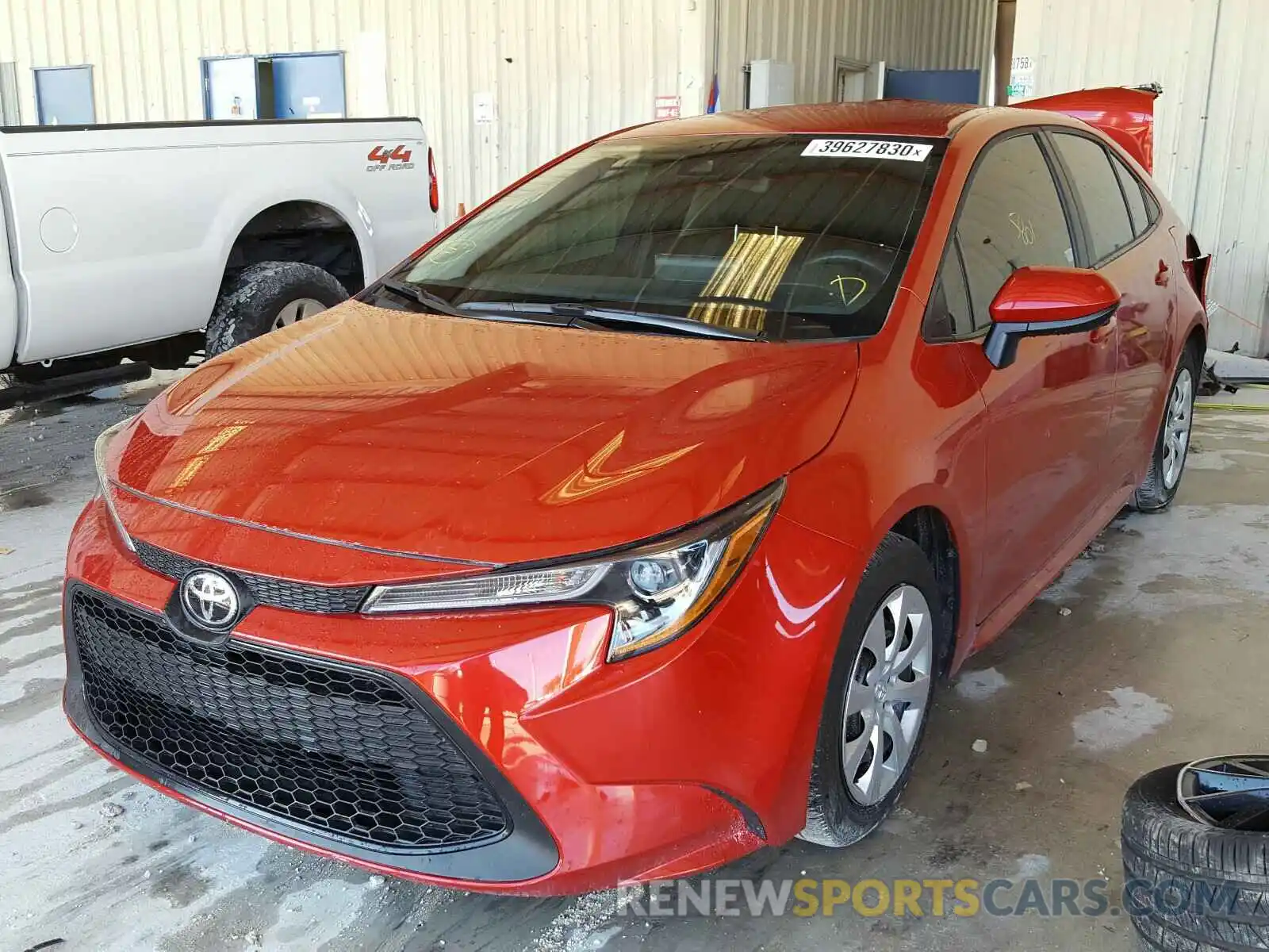 2 Photograph of a damaged car 5YFEPRAE9LP069697 TOYOTA COROLLA 2020