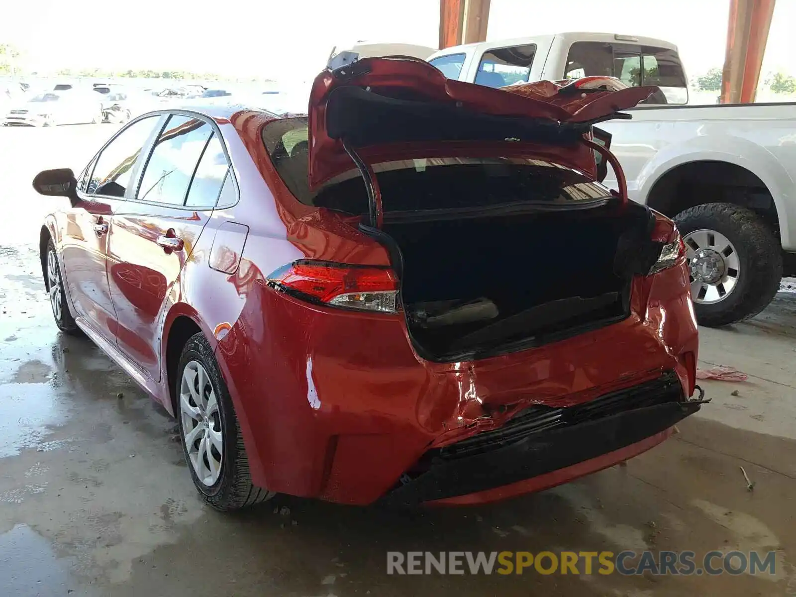 3 Photograph of a damaged car 5YFEPRAE9LP069697 TOYOTA COROLLA 2020