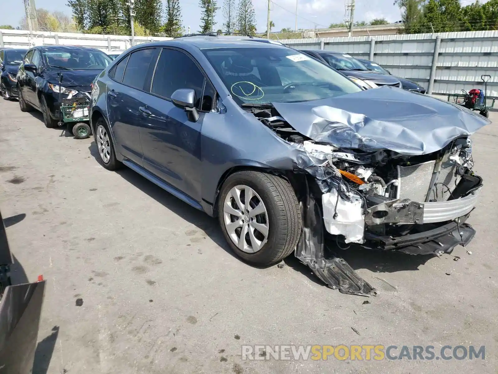 1 Photograph of a damaged car 5YFEPRAE9LP071790 TOYOTA COROLLA 2020