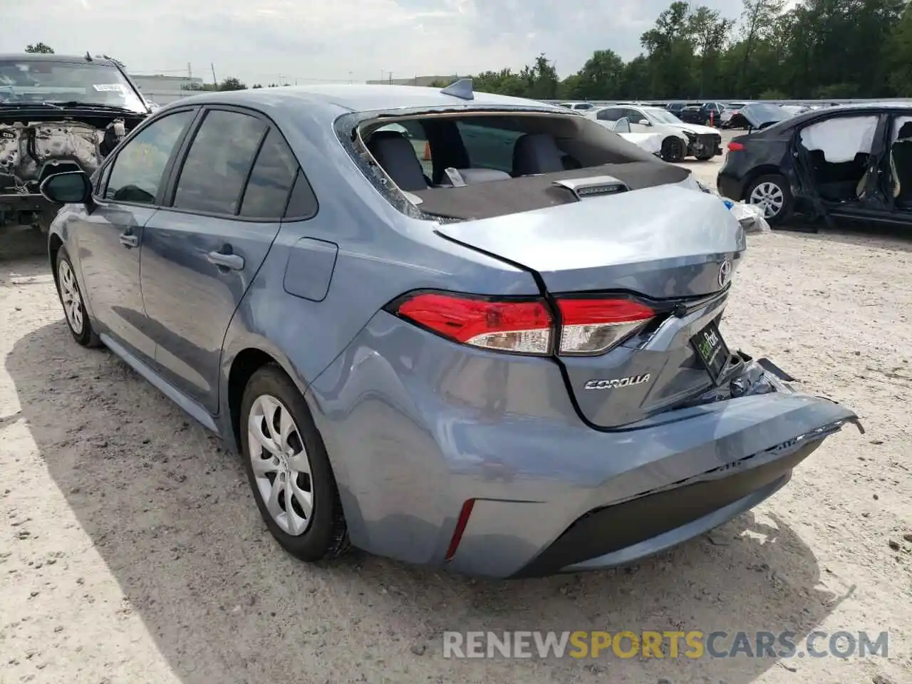 3 Photograph of a damaged car 5YFEPRAE9LP073457 TOYOTA COROLLA 2020