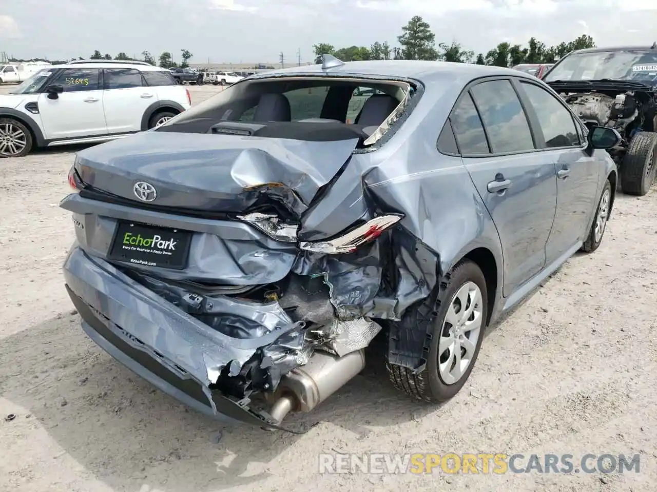 4 Photograph of a damaged car 5YFEPRAE9LP073457 TOYOTA COROLLA 2020